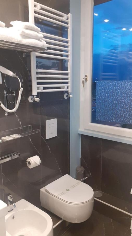 Pescara Centro Luxury Suite II Deluxe Rooms Екстериор снимка