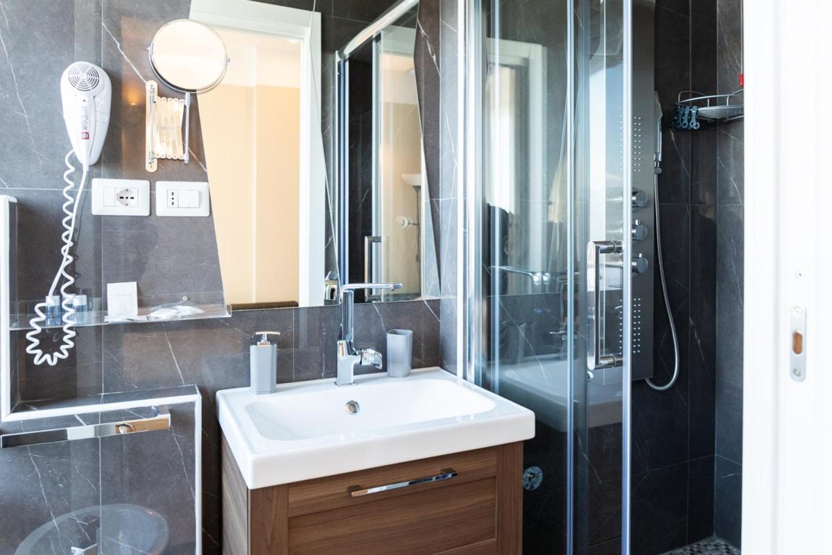 Pescara Centro Luxury Suite II Deluxe Rooms Екстериор снимка