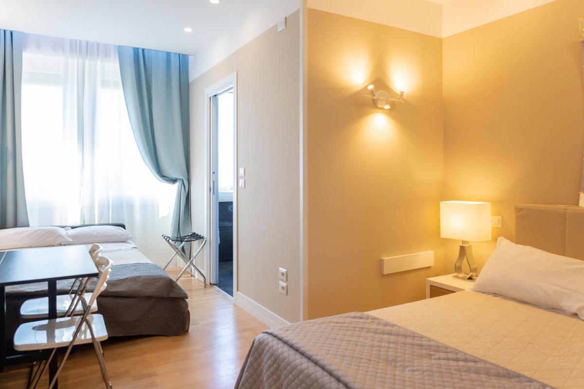 Pescara Centro Luxury Suite II Deluxe Rooms Екстериор снимка